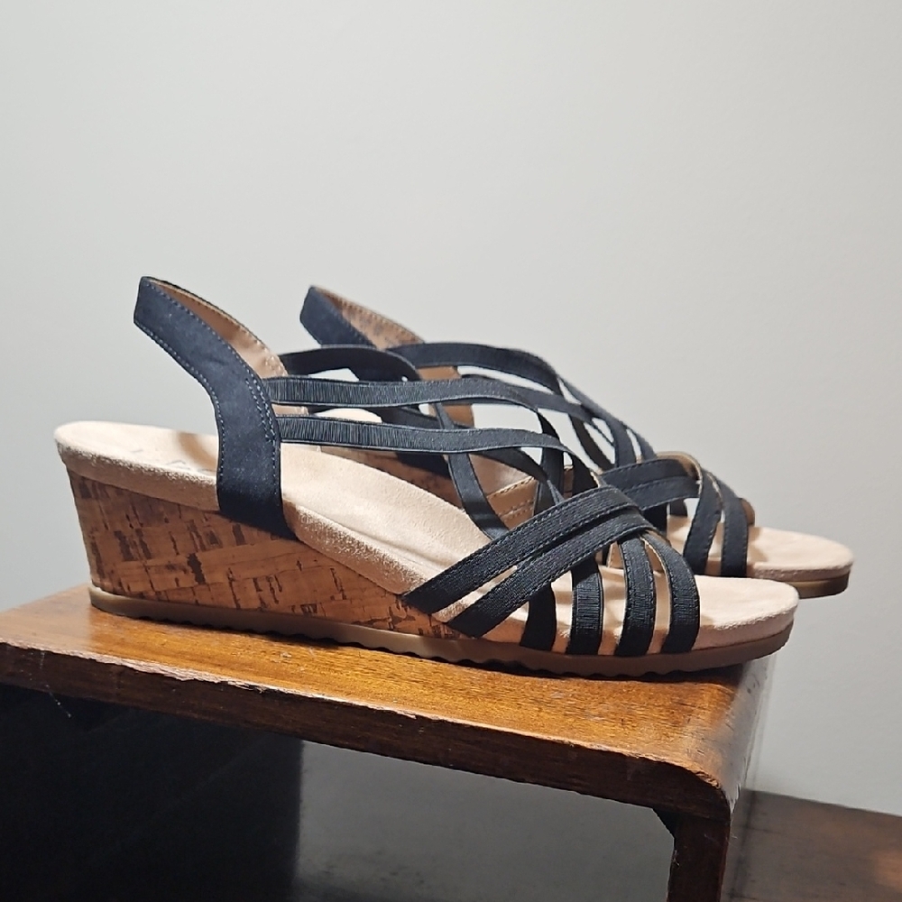 LifeStride Comfy Black Cork-Wedge Strappy Sandals - Size 10